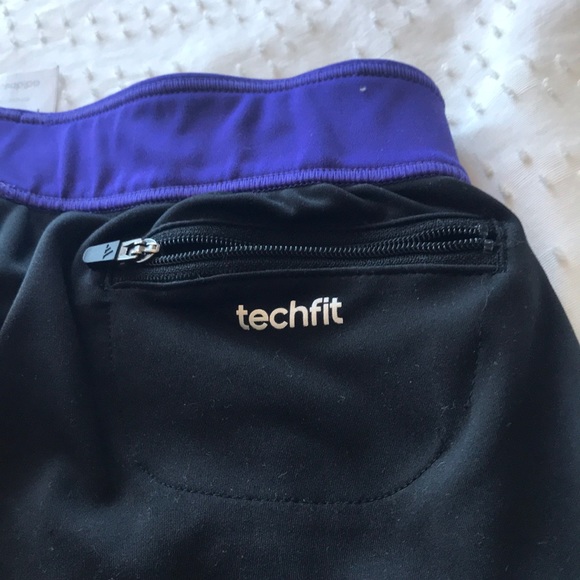 Adidas Techfit Black Capris - Picture 4 of 4